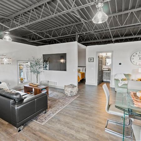 The 418. An 1866 Build With Modern Comforts Fort Wayne Luaran gambar