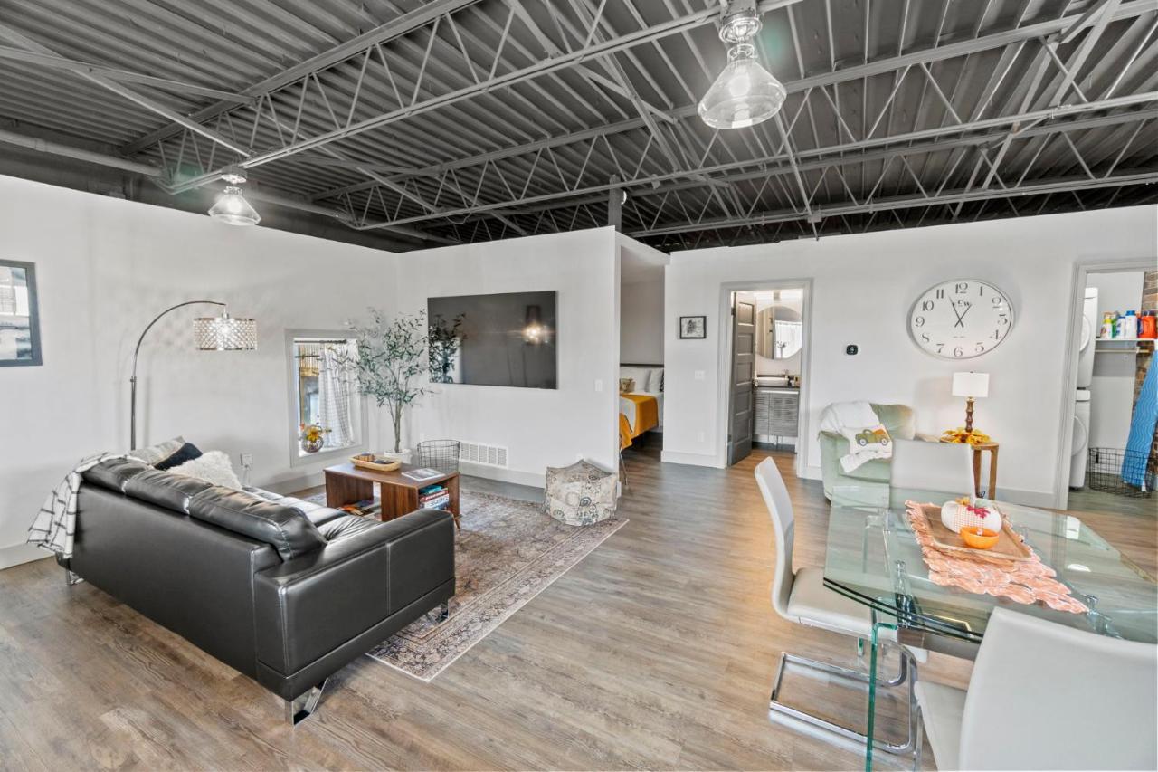 The 418. An 1866 Build With Modern Comforts Fort Wayne Luaran gambar