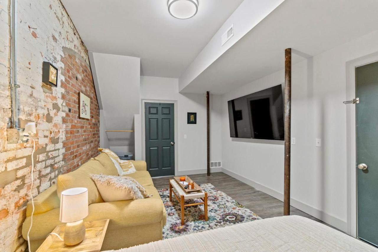 The 418. An 1866 Build With Modern Comforts Fort Wayne Luaran gambar
